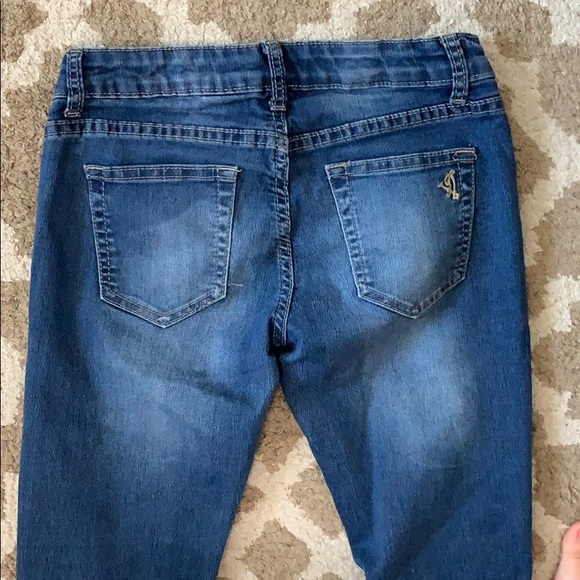 JEANS - Picture 3 of 3